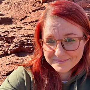 Meet your Posher, Naomi